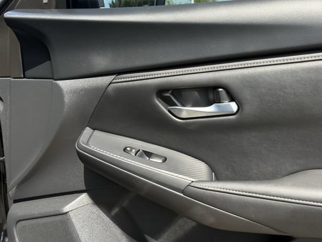Used 2025 Nissan Sentra SV w/ Trunk Package FWD image 27