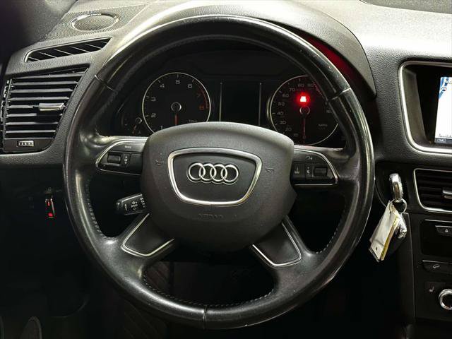 Used 2016 Audi Q5 2.0T Premium Plus w/ Technology Package AWD/4WD image 16