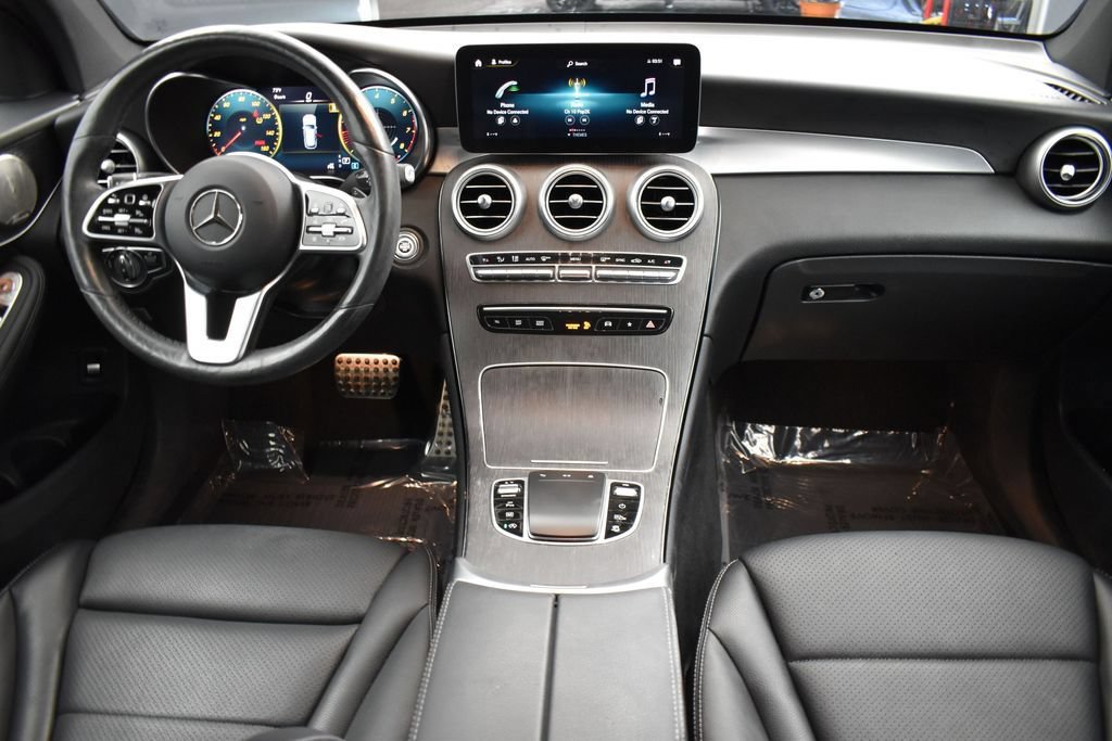 Used 2021 Mercedes-Benz GLC 300 4MATIC w/ AMG Line image 15