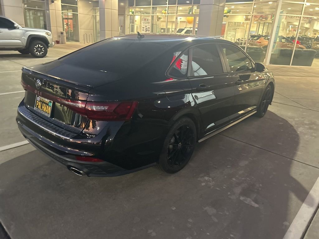 Used 2025 Volkswagen Jetta GLI Autobahn image 4