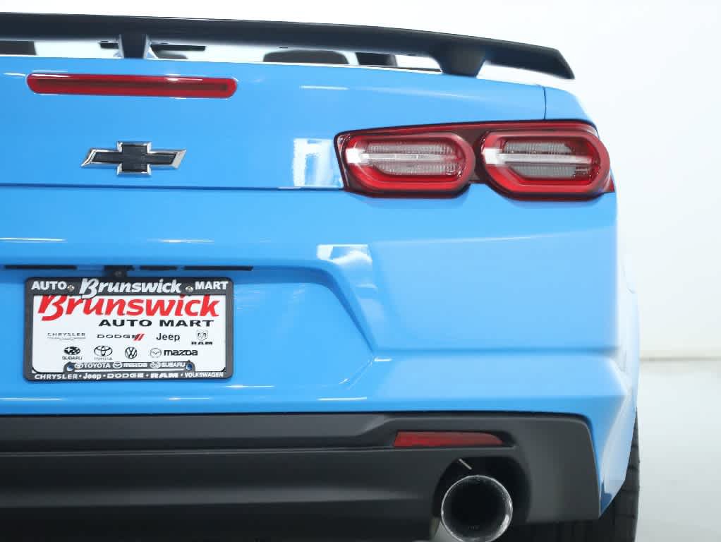 Used 2022 Chevrolet Camaro LT RWD image 45
