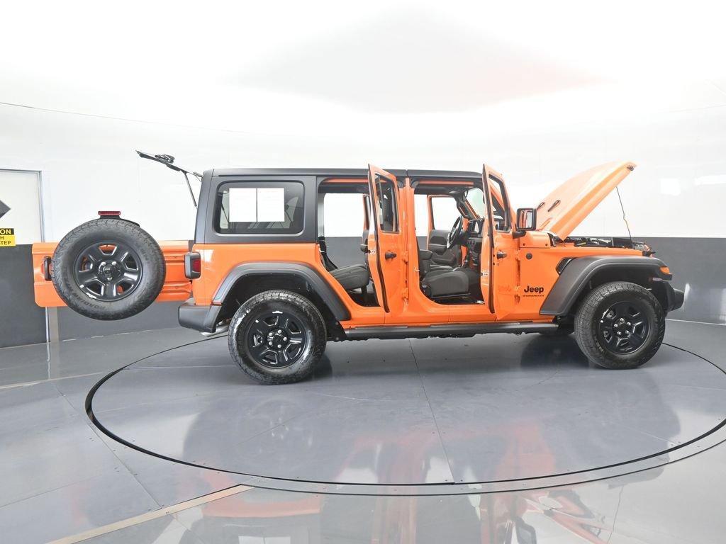 Used 2025 Jeep Wrangler Sport image 73