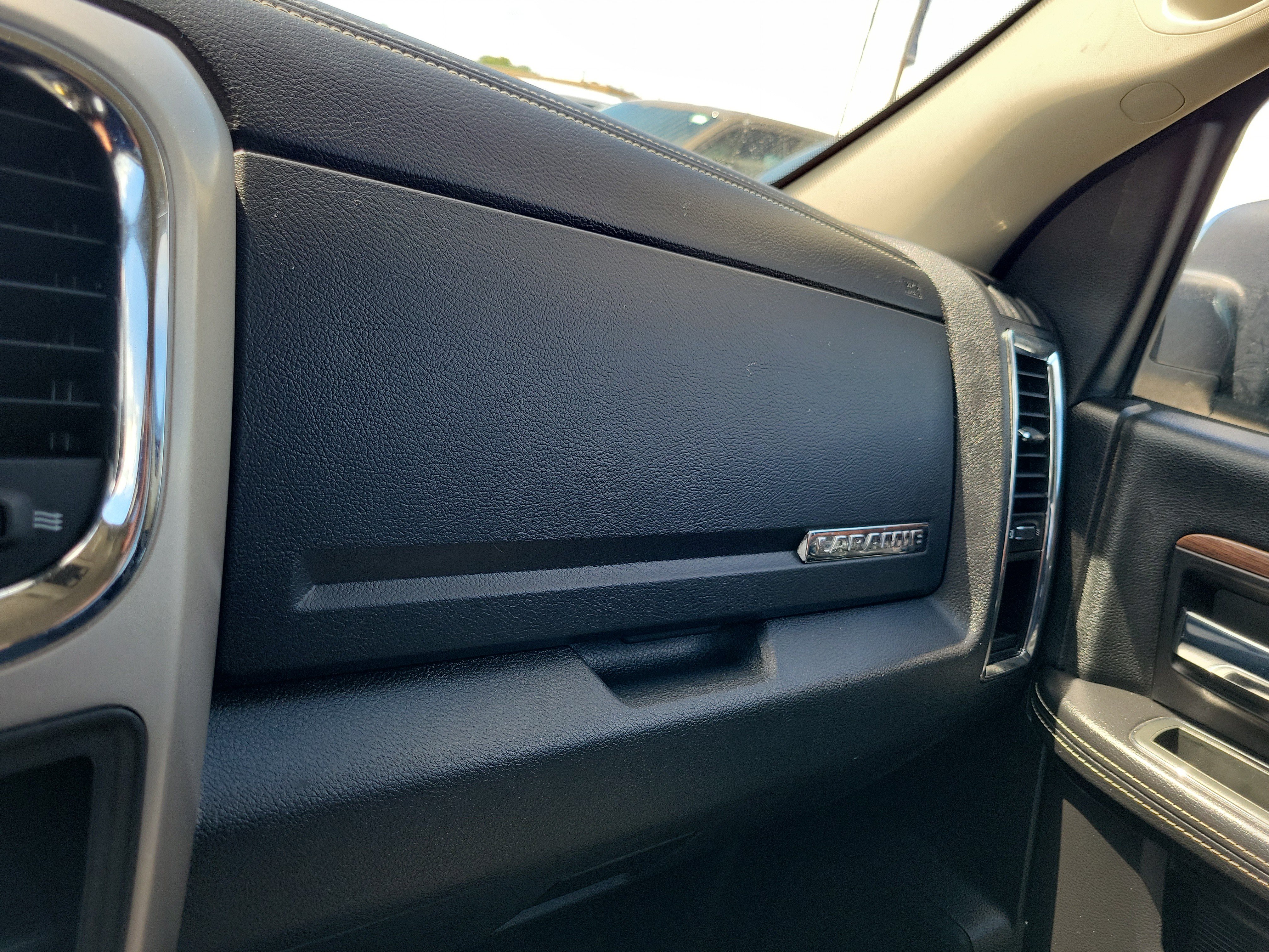 Used 2013 RAM 1500 Laramie w/ Convenience Group AWD/4WD image 23