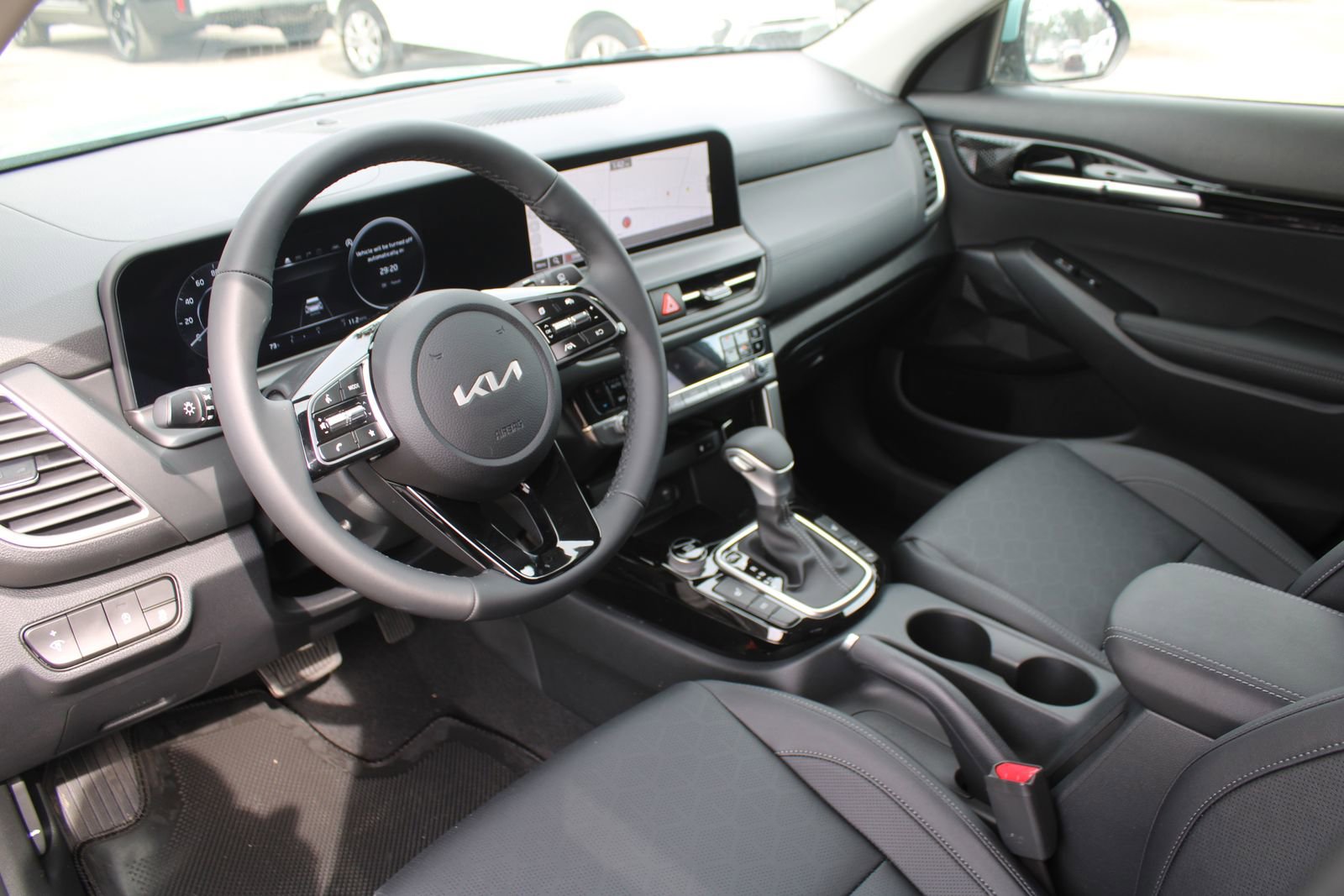 New 2026 Kia Seltos EX image 21