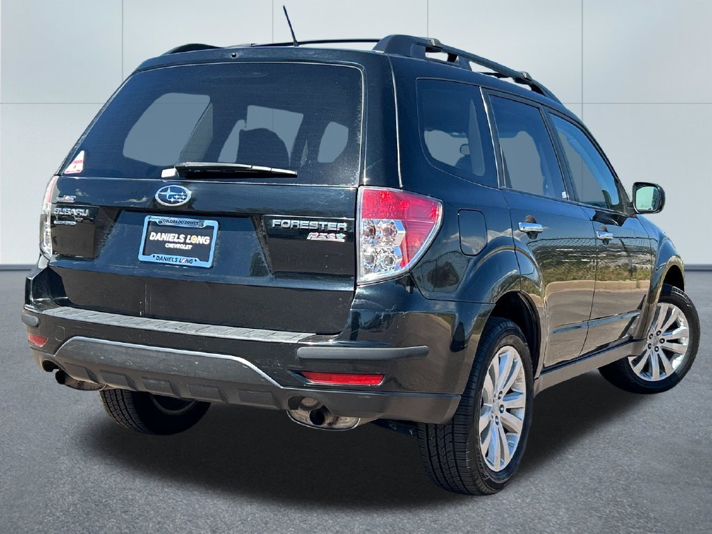 Used 2011 Subaru Forester 2.5X Premium w/ All-Weather Pkg AWD/4WD image 2