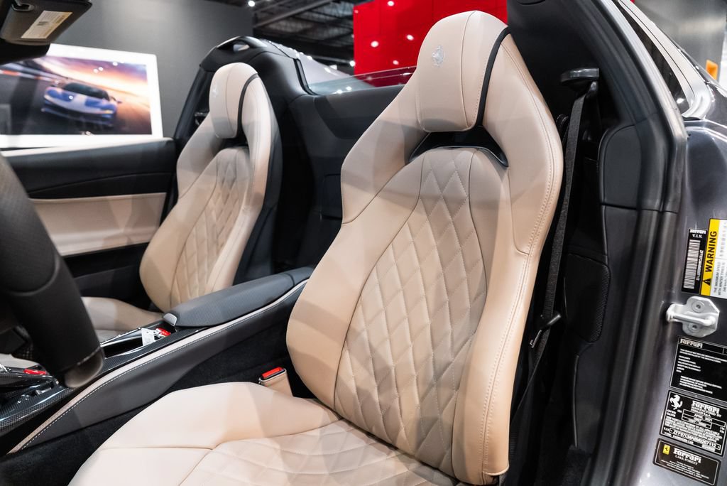 Certified 2021 Ferrari 812 GTS RWD image 4