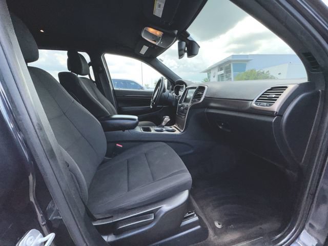 Used 2016 Jeep Grand Cherokee Laredo w/ Quick Order Package 23E AWD/4WD image 28