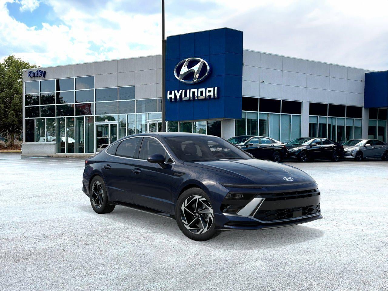 New 2026 Hyundai Sonata SEL FWD image 2
