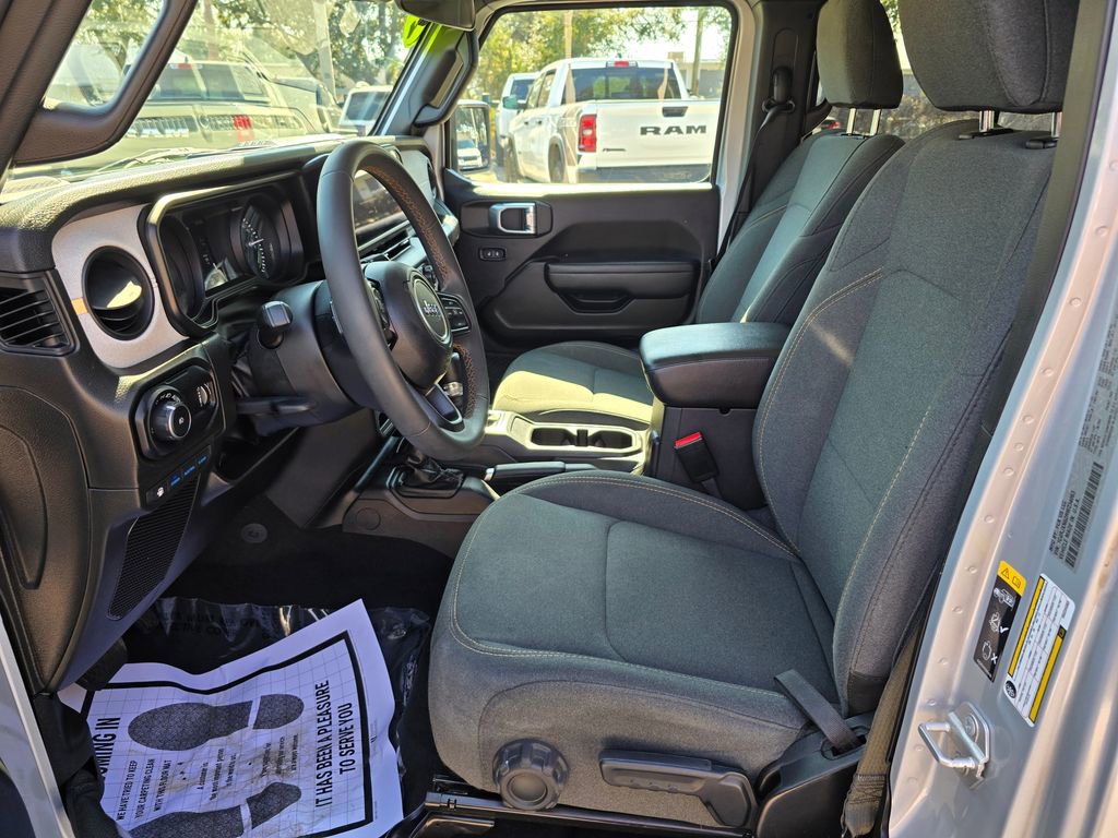 Used 2024 Jeep Wrangler Sport S image 18