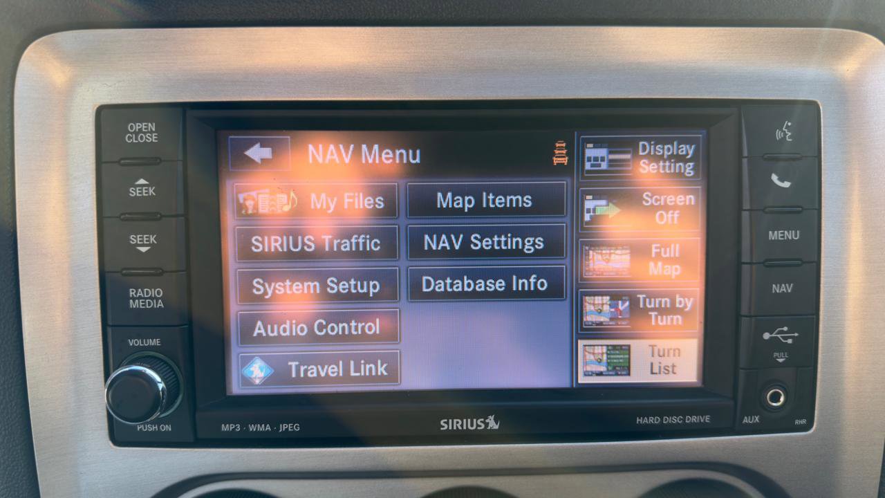 Used 2014 Dodge Challenger SRT8 w/ Harman/Kardon Audio Group image 40