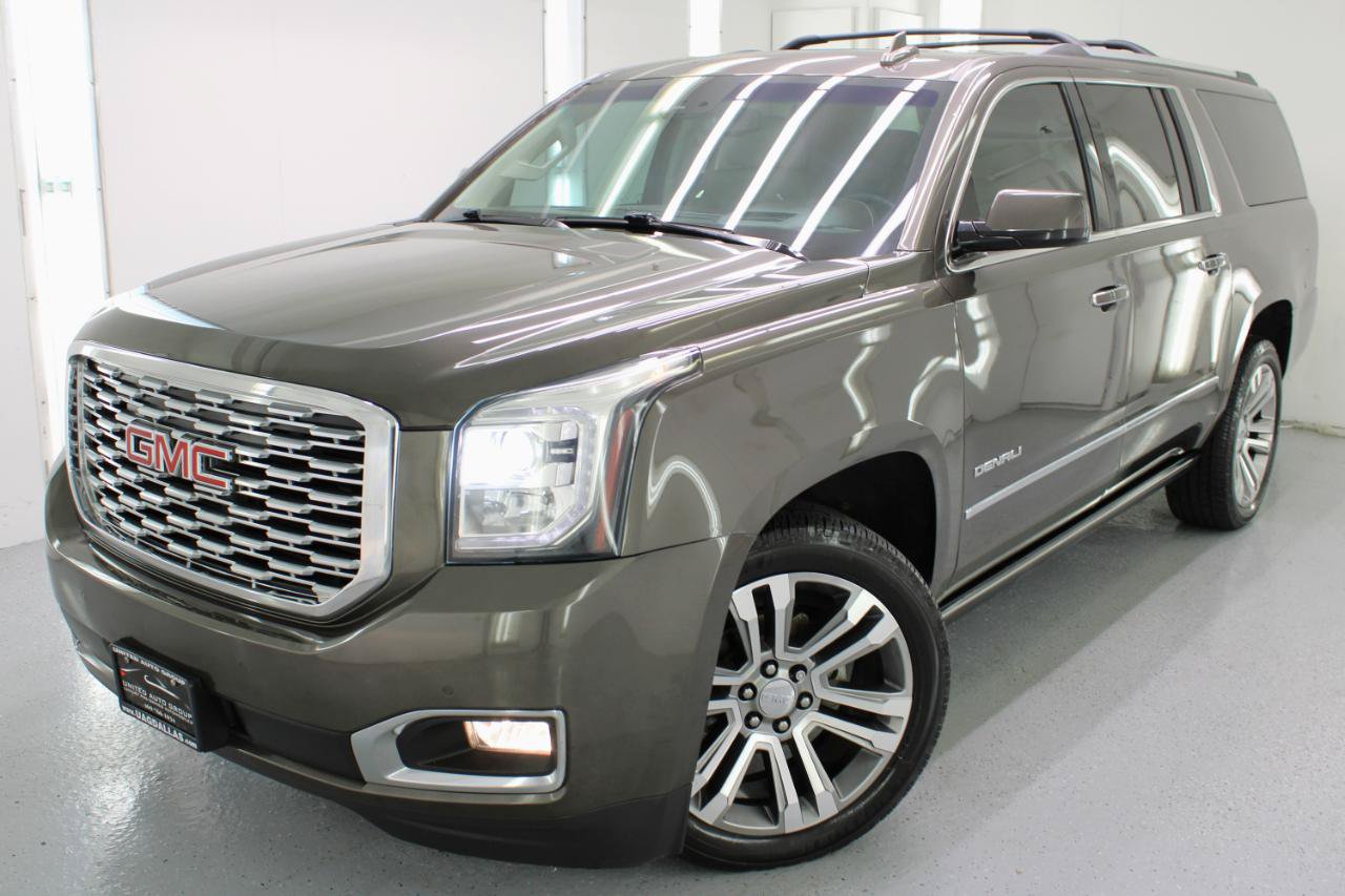 Used 2019 GMC Yukon XL Denali w/ Denali Ultimate Package AWD/4WD image 2