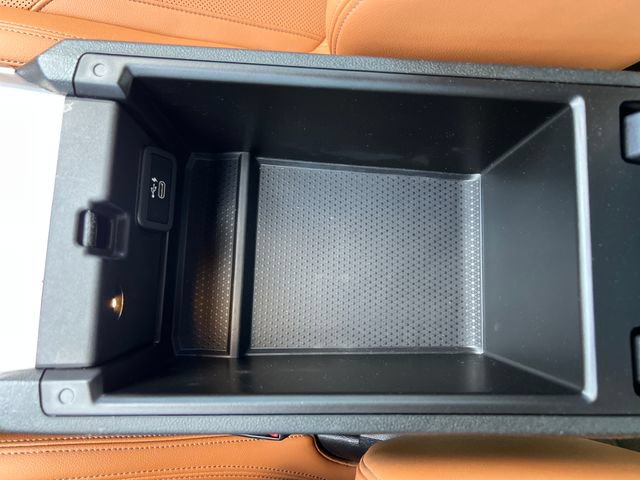 Used 2022 BMW 330i Sedan w/ Driving Assistance Package RWD image 25