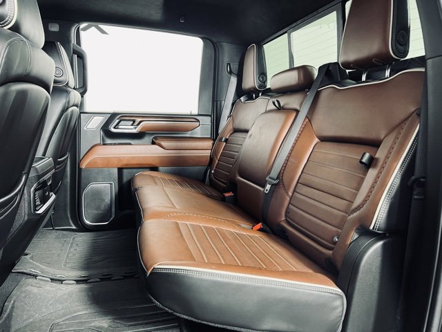 Used 2024 GMC Sierra 3500 Denali Ultimate image 13