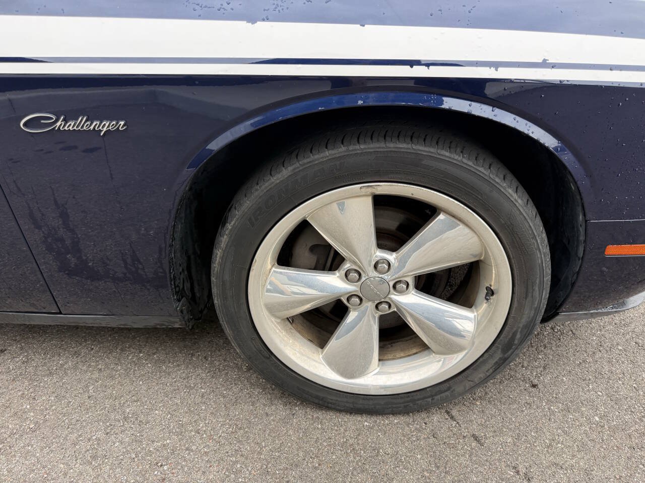 Used 2015 Dodge Challenger R/T Plus RWD image 6