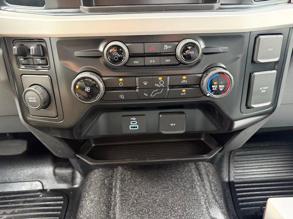 New 2025 Ford F450 XL image 27