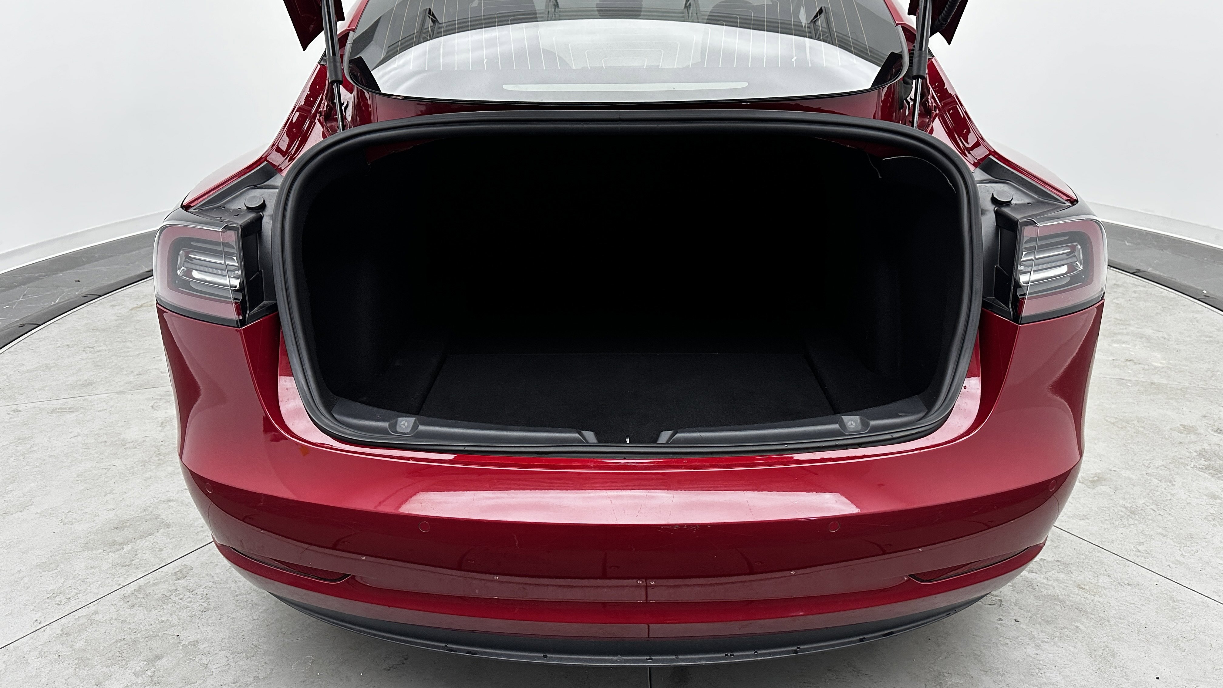 Used 2020 Tesla Model 3 Performance image 27