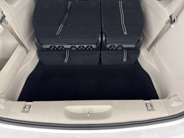 Used 2023 Chrysler Pacifica Touring-L FWD image 26