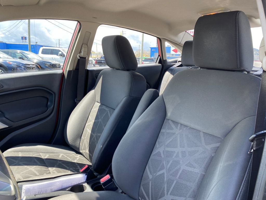 Used 2012 Ford Fiesta SE FWD image 9