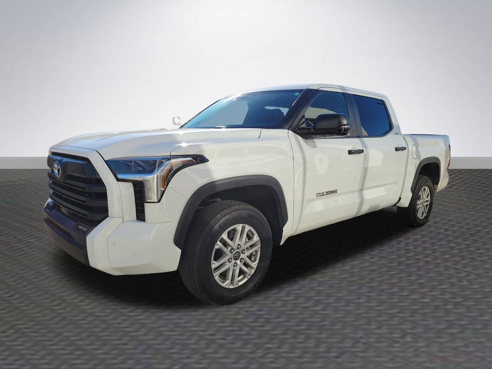 Used 2024 Toyota Tundra SR5 image 3