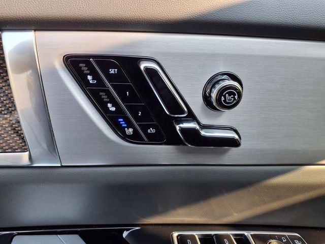 New 2026 Cadillac Vistiq Sport image 28