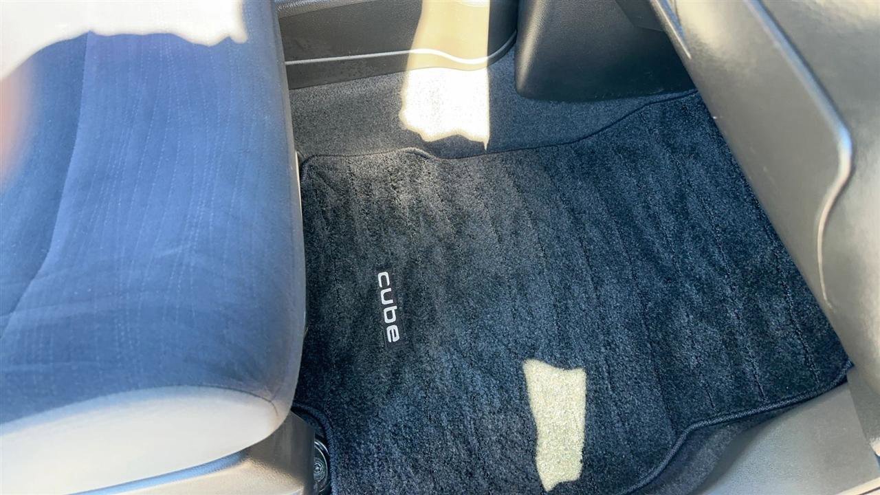 Used 2009 Nissan Cube 1.8 S w/ Interior Designer Pkg image 24