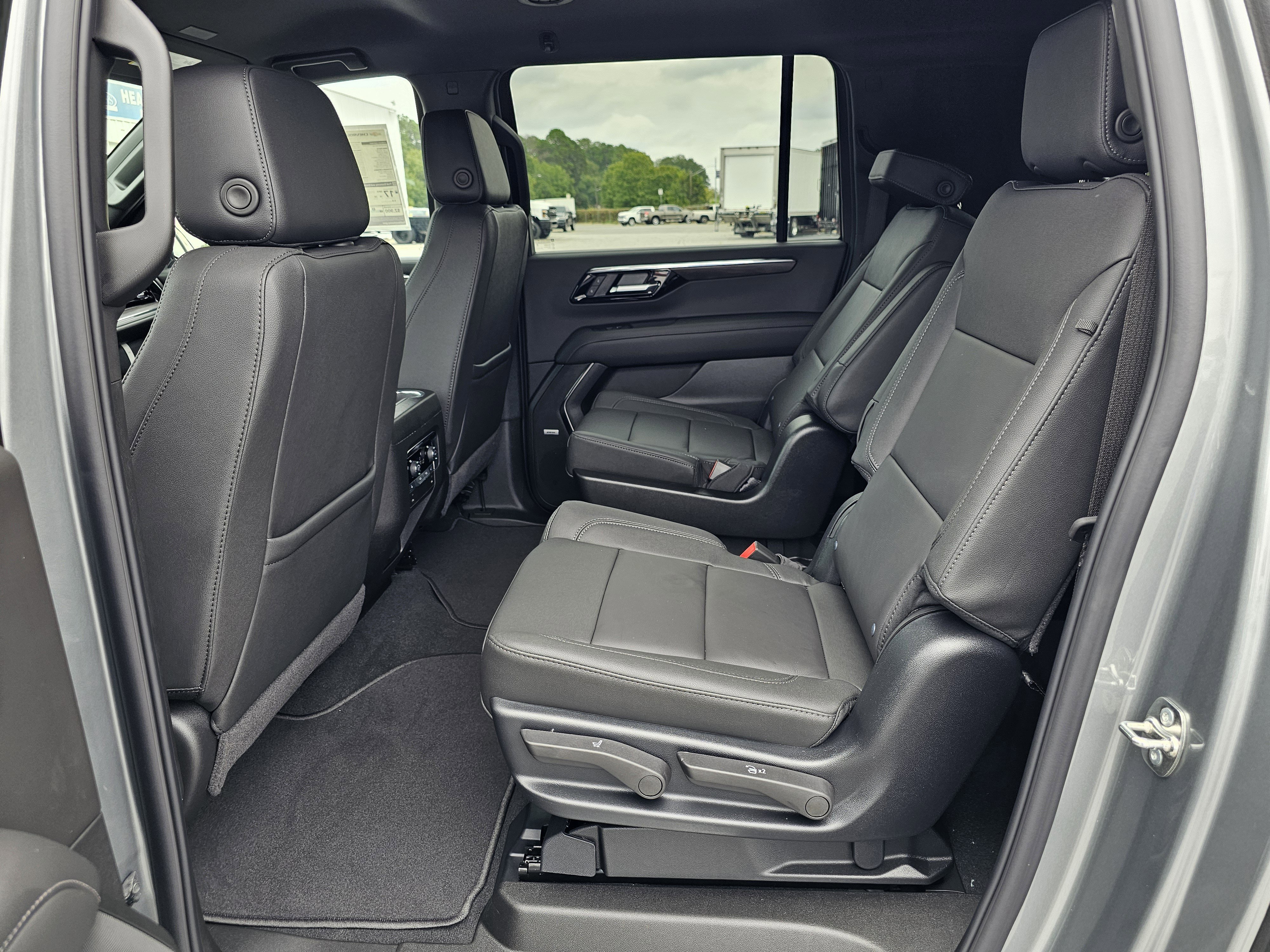New 2026 Chevrolet Suburban LT w/ Comfort Package image 67