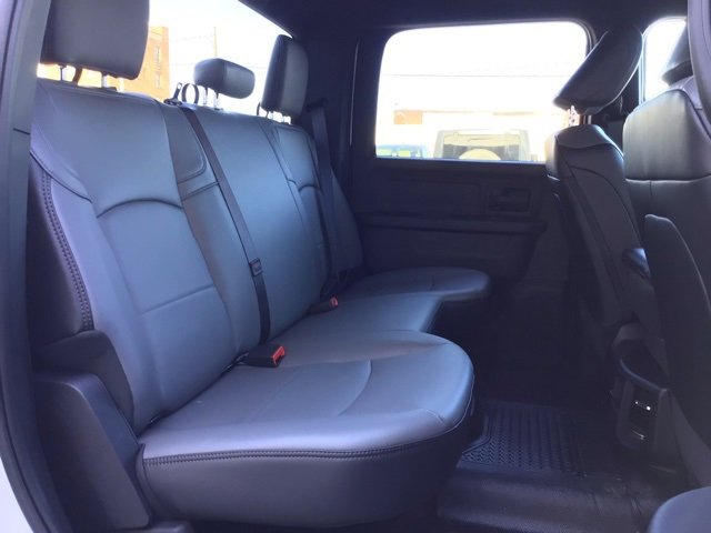 New 2024 RAM 3500 Tradesman w/ Chrome Appearance Group image 16