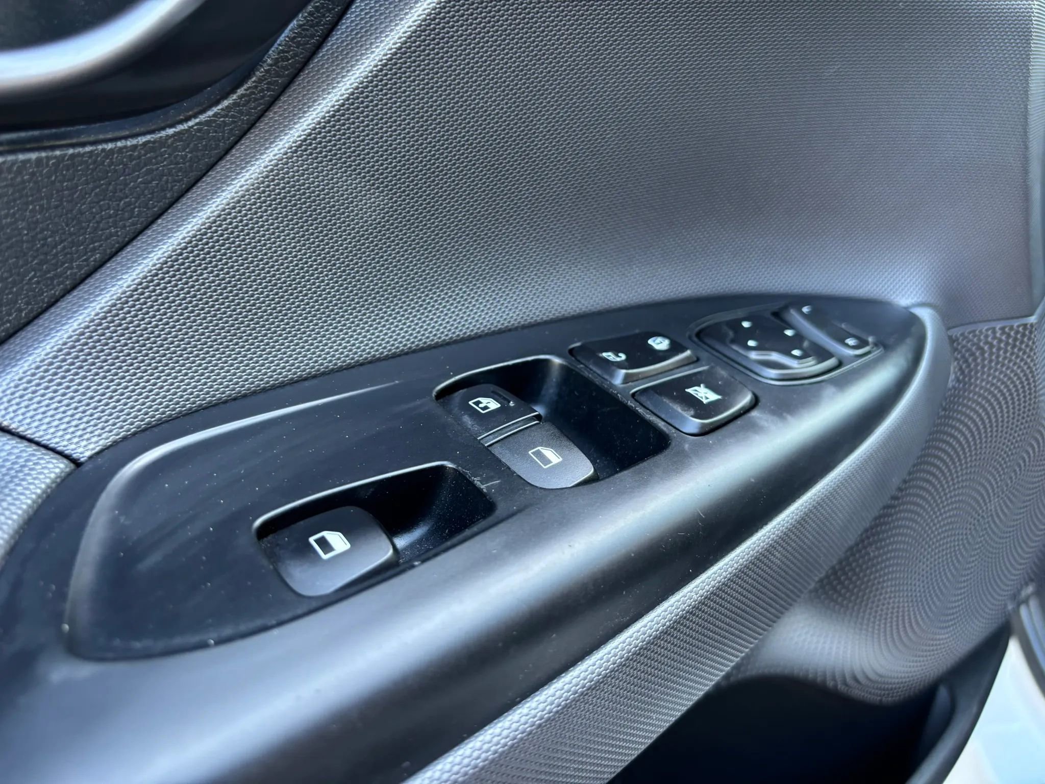 Used 2019 Hyundai Veloster Turbo Ultimate image 41