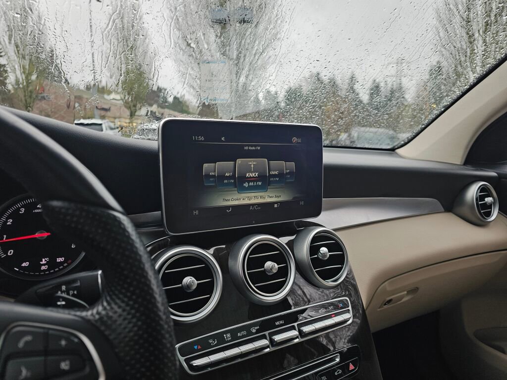 Used 2016 Mercedes-Benz GLC 300 4MATIC image 23