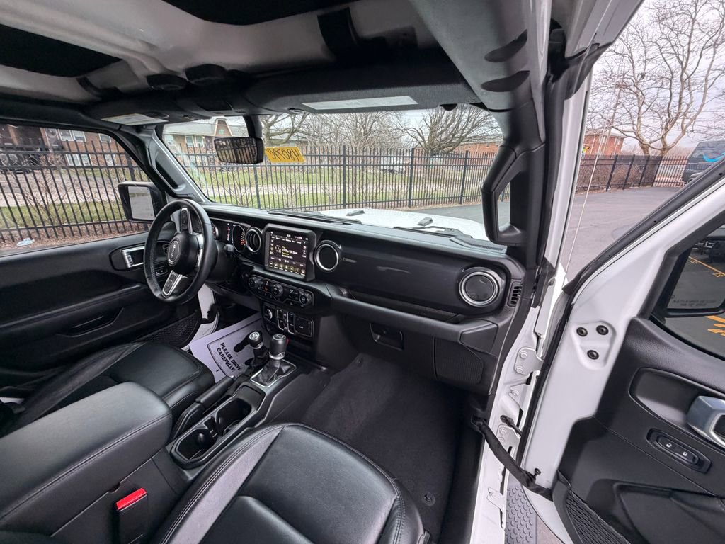 Used 2023 Jeep Wrangler Altitude image 15