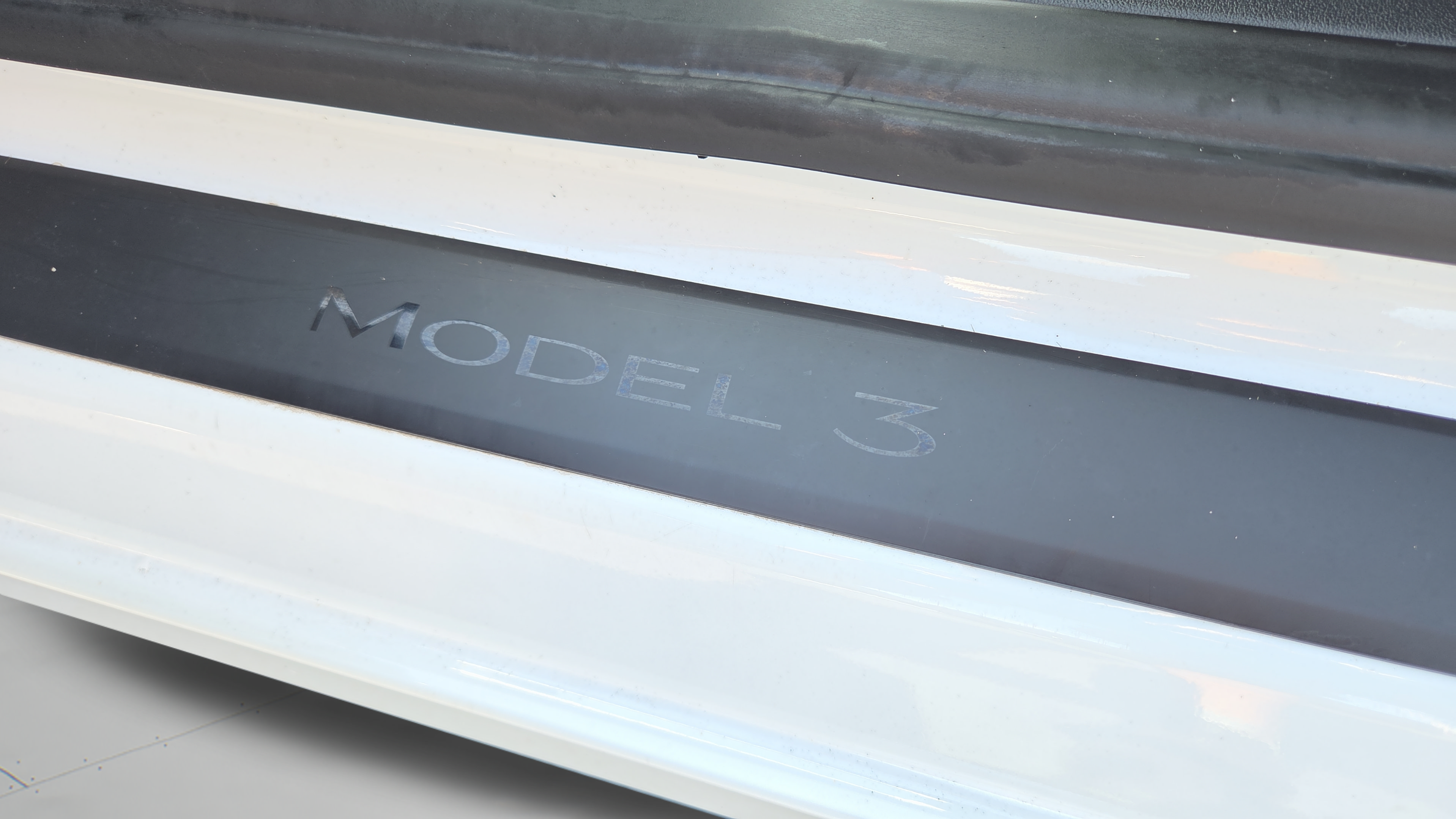 Used 2022 Tesla Model 3 Long Range AWD/4WD image 36
