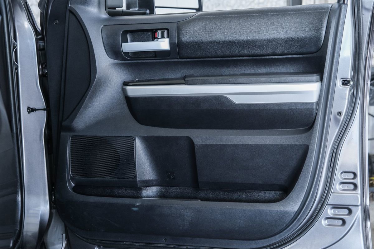 Used 2015 Toyota Tundra SR5 RWD image 36