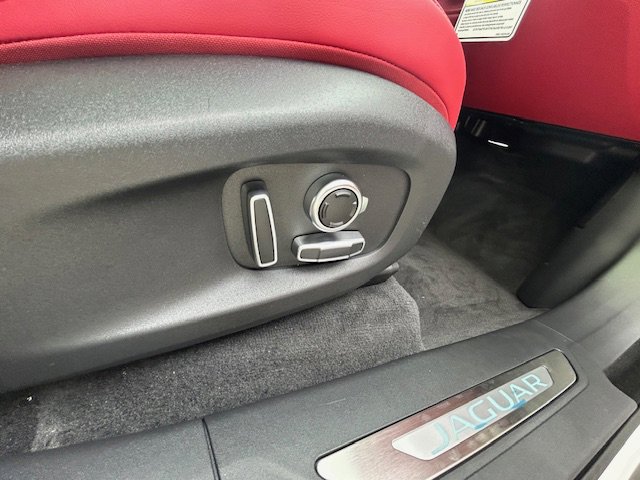 New 2025 Jaguar F-PACE SVR image 24