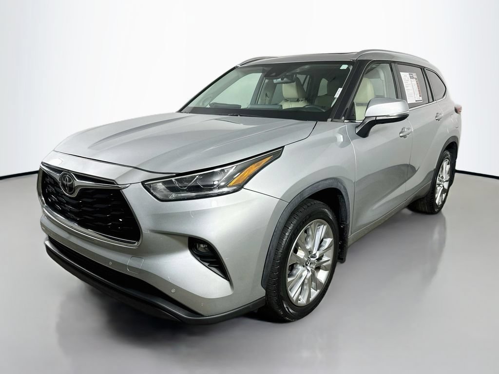 Used 2023 Toyota Highlander Limited AWD/4WD video 3
