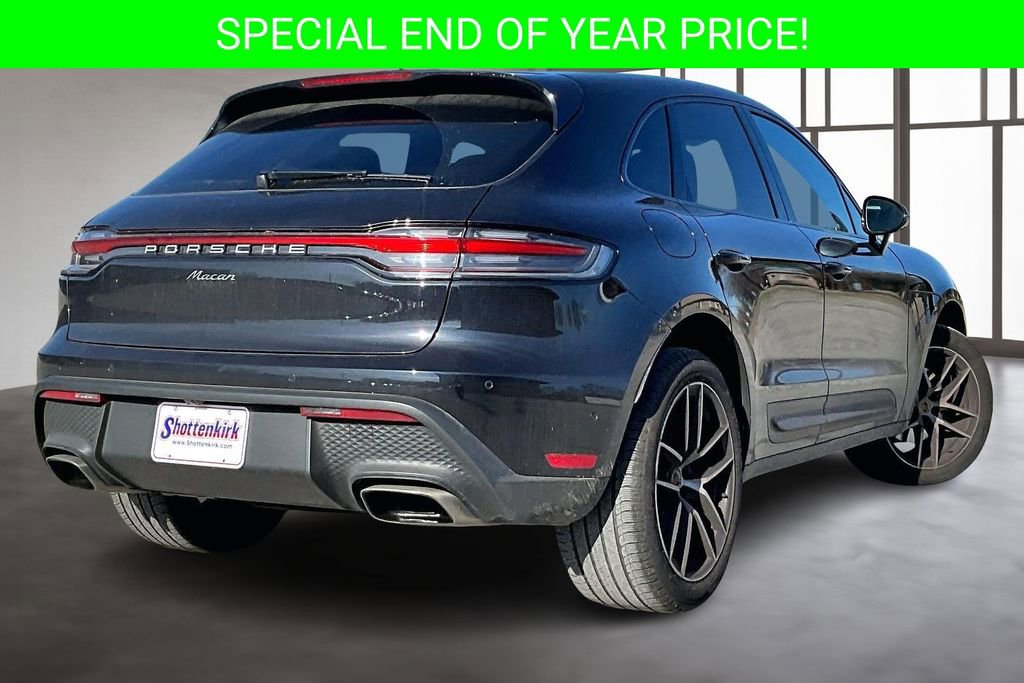 Used 2023 Porsche Macan Turbo image 6