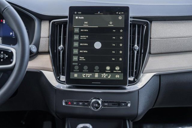 New 2026 Volvo XC90 B5 Ultra image 21