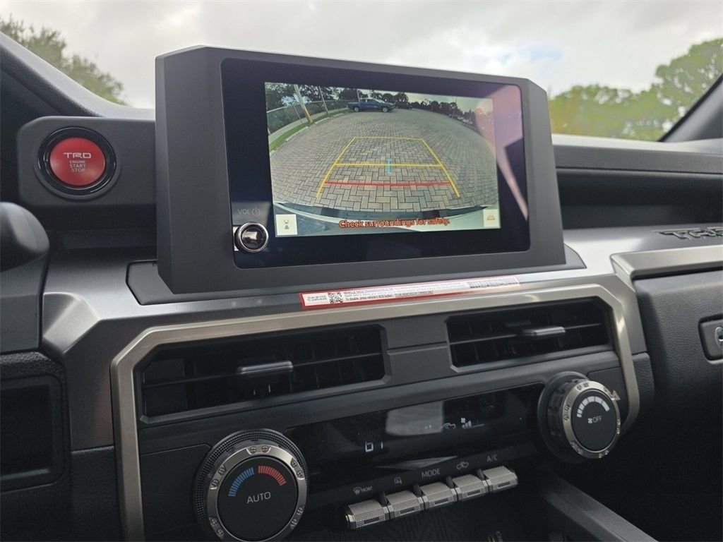 Certified 2025 Toyota Tacoma TRD Sport image 9