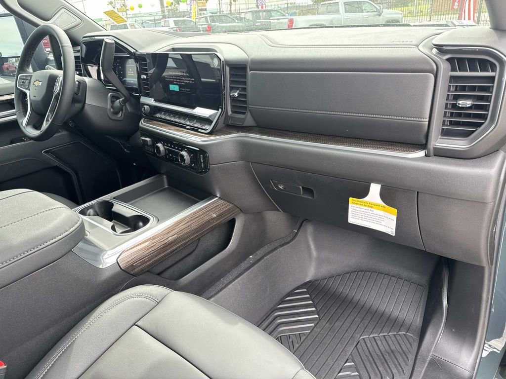 New 2026 Chevrolet Silverado 2500 LT w/ All Star Edition AWD/4WD image 12