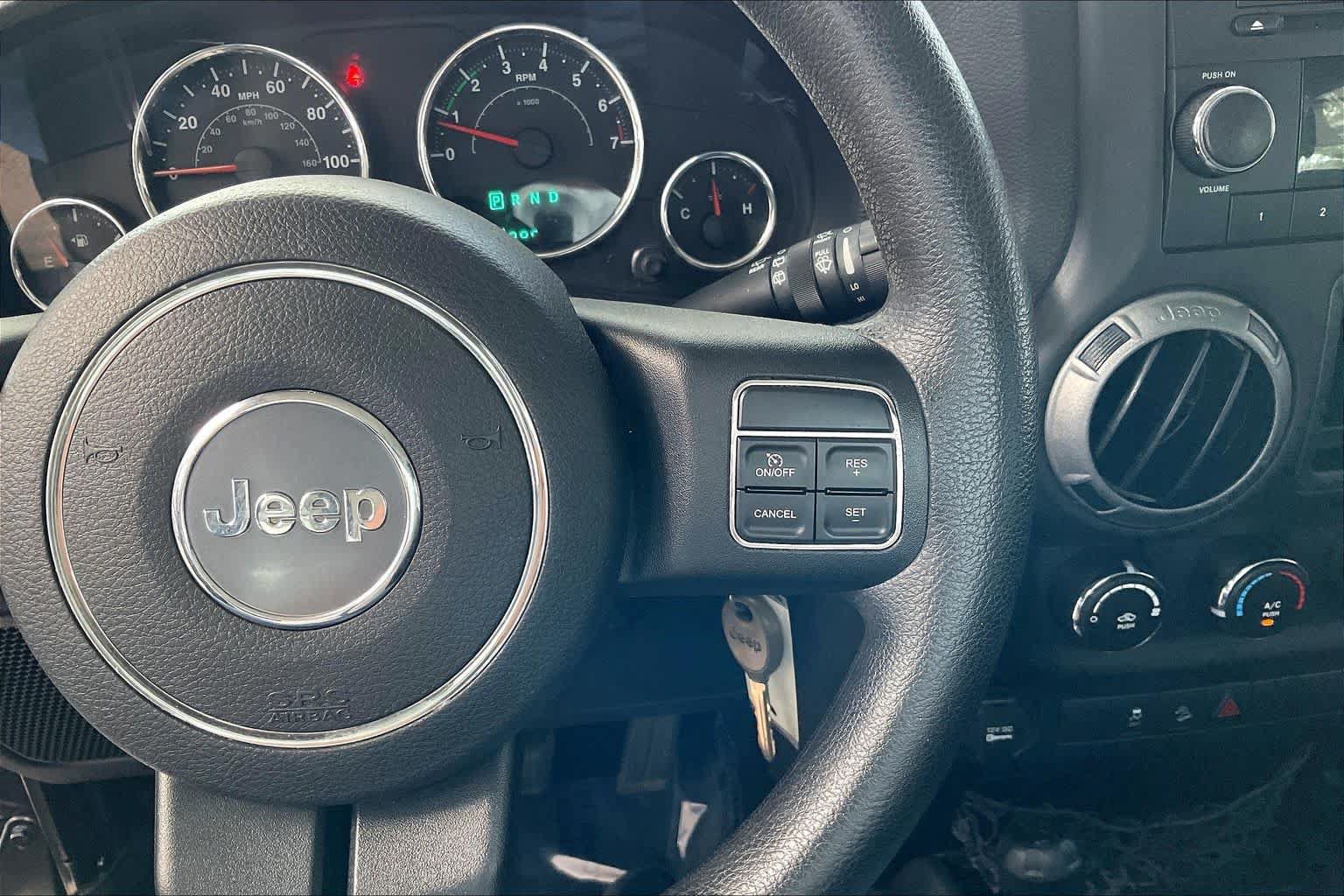 Used 2014 Jeep Wrangler Sport AWD/4WD image 25