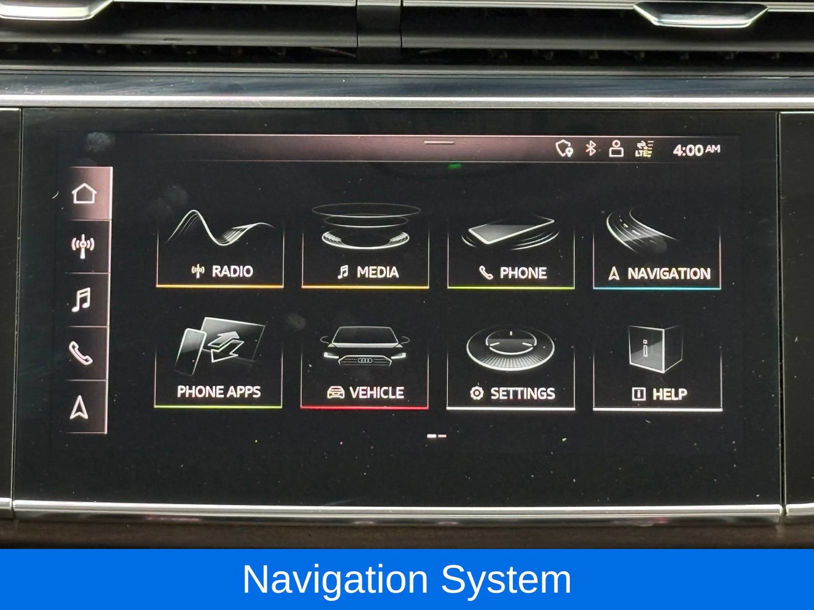 Used 2019 Audi Q8 Prestige w/ Luxury Package AWD/4WD image 29