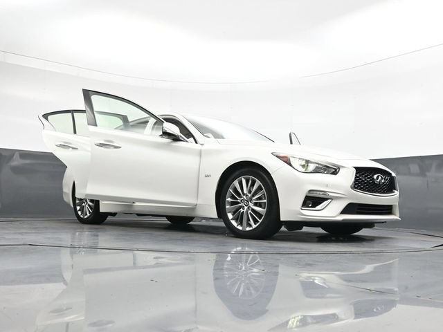 Used 2018 INFINITI Q50 Luxe w/ Essential Package (3.0T Luxe) RWD image 43