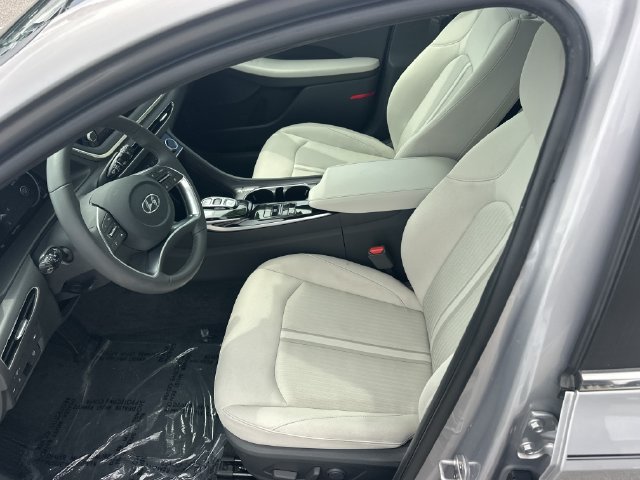 Certified 2023 Hyundai Sonata SEL w/ Convenience Package FWD image 14