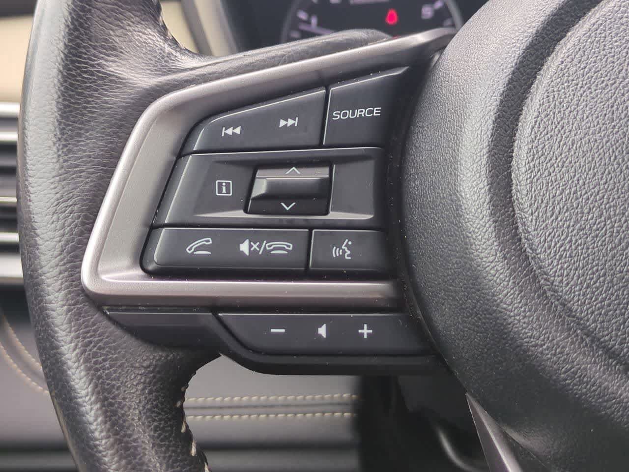 Used 2023 Subaru Outback Limited AWD/4WD image 24