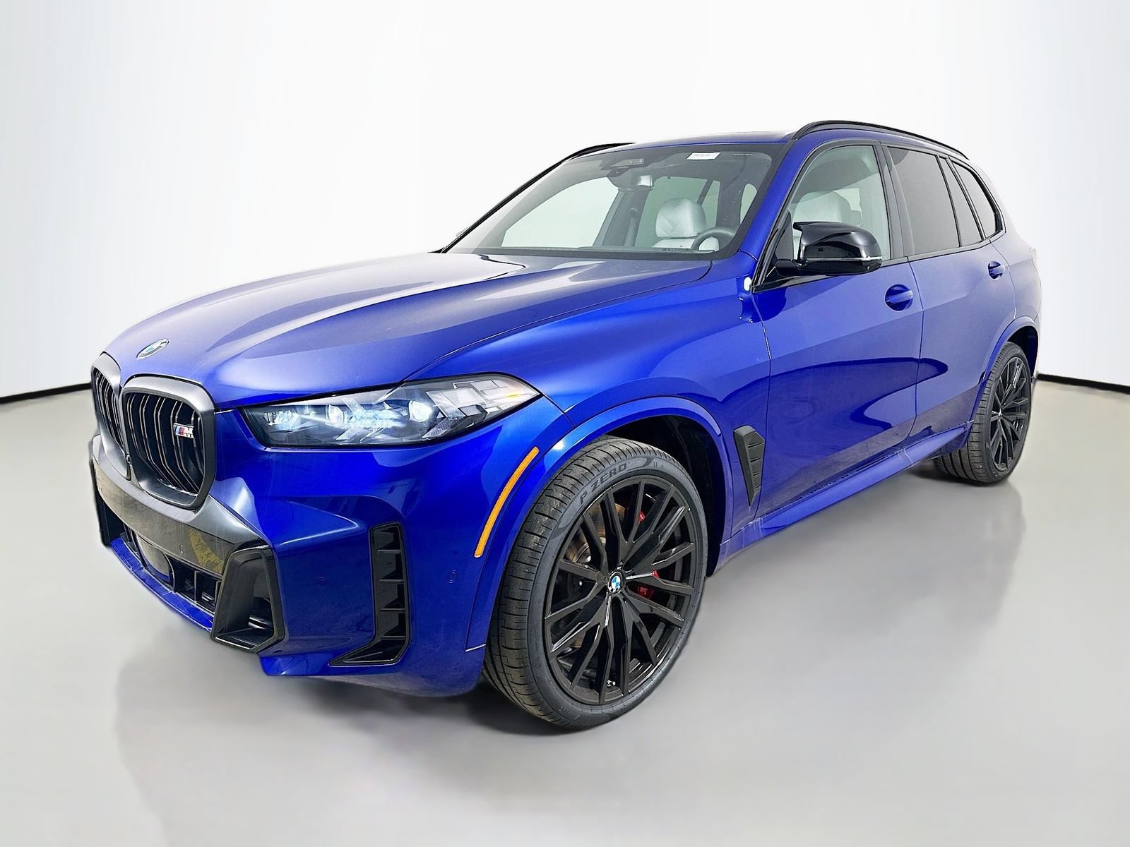 New 2026 BMW X5 M60i