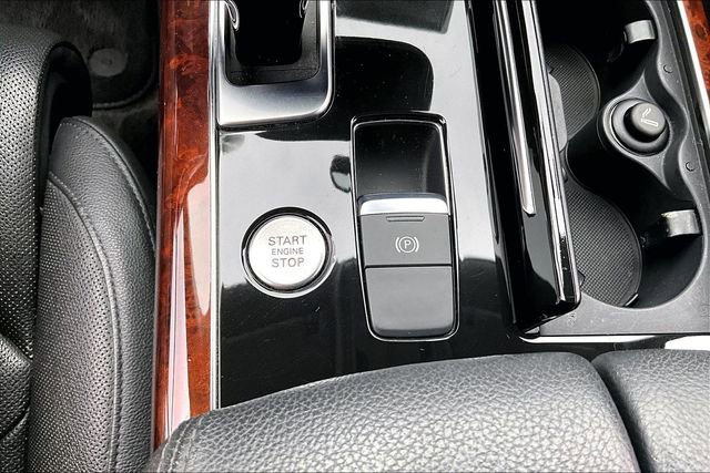 Used 2013 Audi A8 L 4.0T image 24