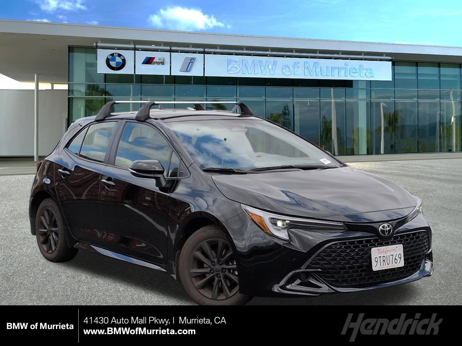 Used 2025 Toyota Corolla SE w/ SE Package FWD image 1