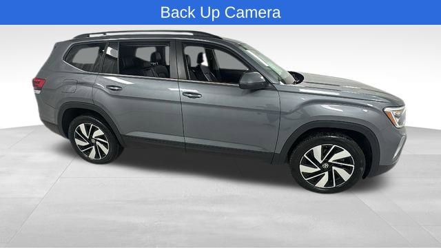Used 2024 Volkswagen Atlas SE AWD/4WD image 2