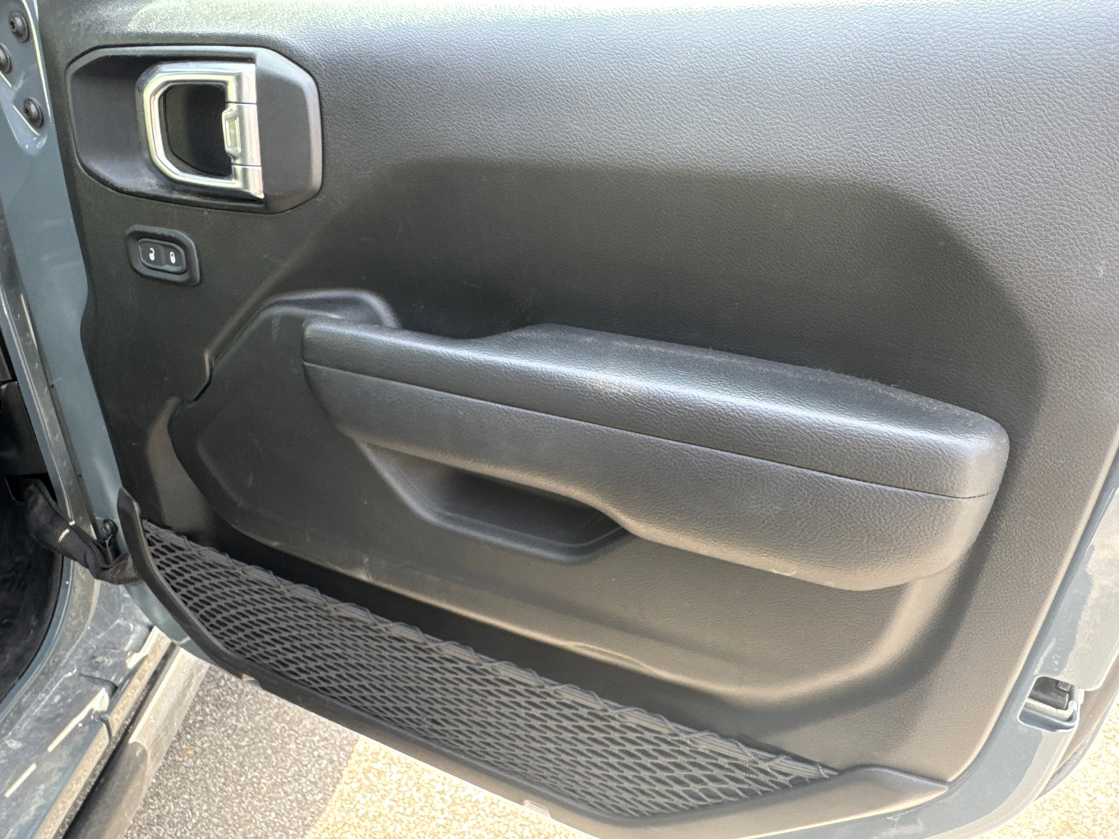 Used 2025 Jeep Wrangler Willys image 15