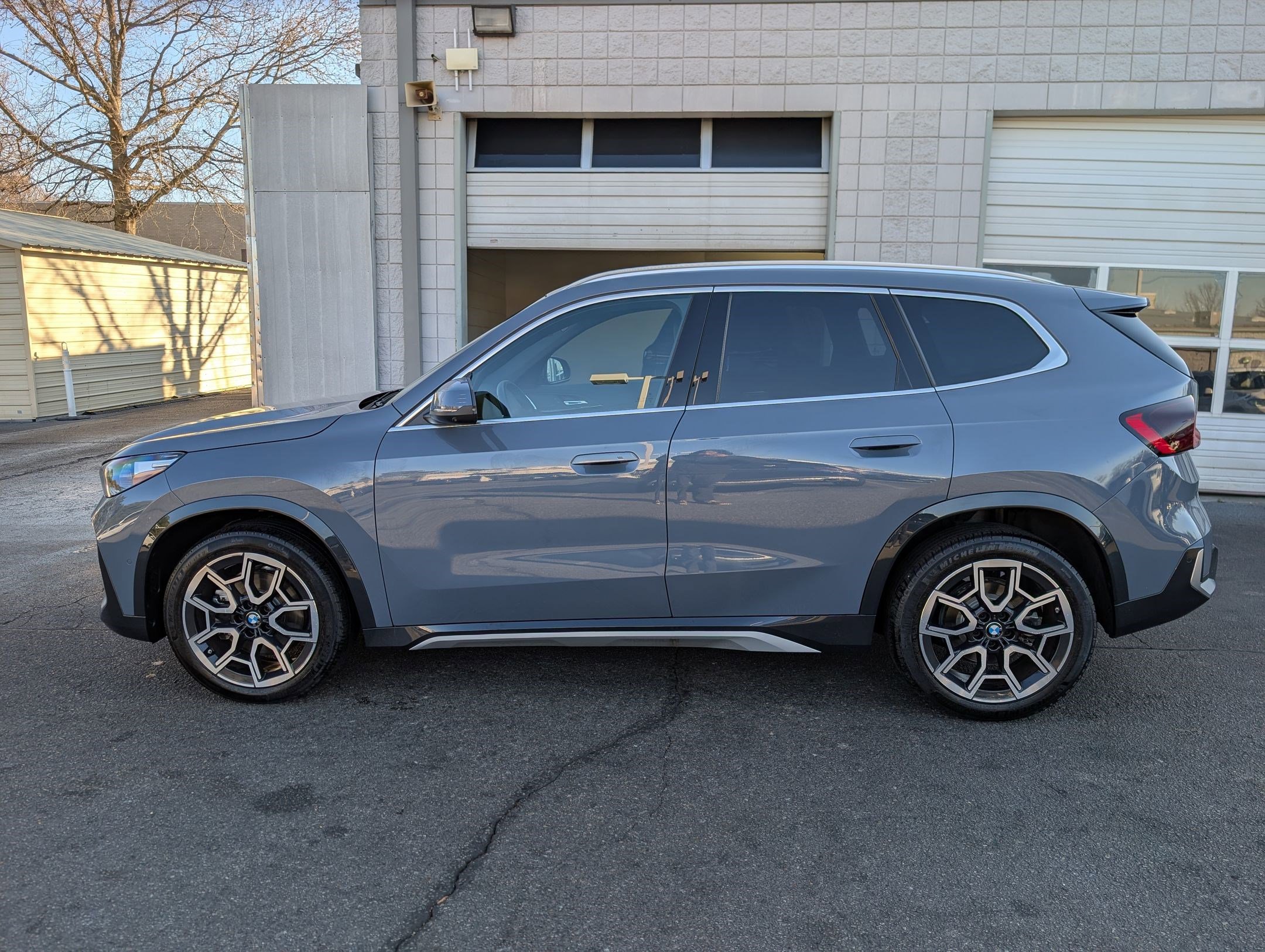 Certified 2025 BMW X1 xDrive28i w/ Technology Package image 2