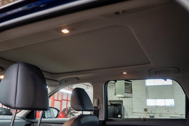 Used 2025 Nissan Rogue SV w/ SV Premium Package image 13